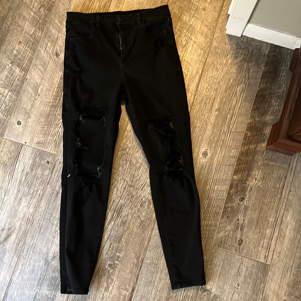 American eagle ripped jeans